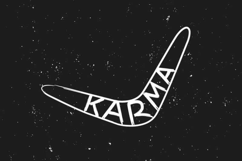 Evrenin Bize Oyunu: KARMA