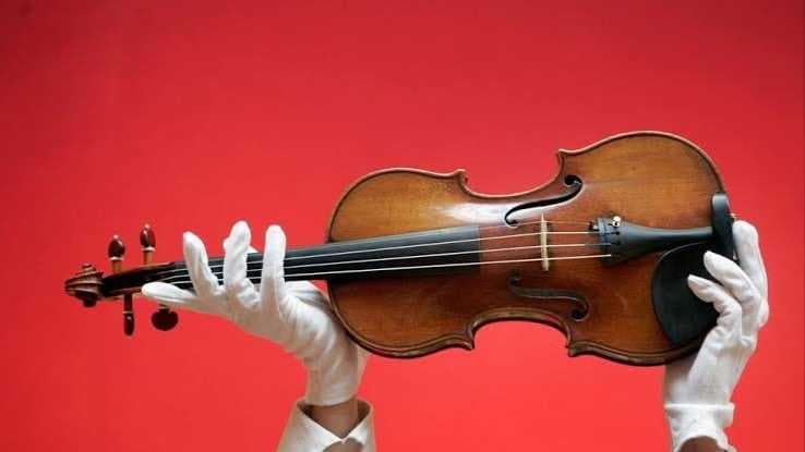 1679 yapımı Stradivari kemanı açık artırmaya çıkıyor