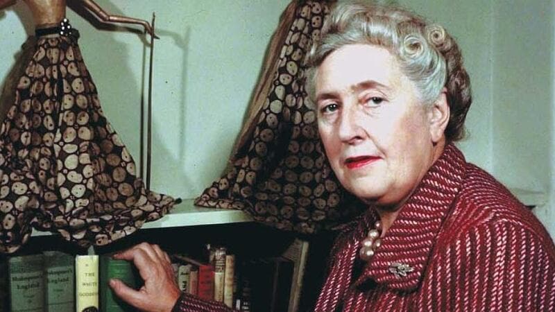 Agatha Christie: Tarihin En Popüler Kadın Polisiye Yazarı