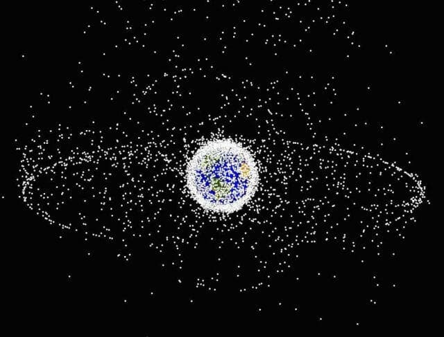 Nemo Mezarlığı: Ölen Uydular Uzaya Mı Dünyada Mı Gömülüyor? Kessler Sendromu Nedir?
