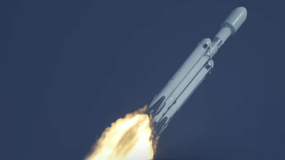 SpaceX, Dünyanın En Güçlü Roketi Falcon Heavy'i Tekrar Fırlattı