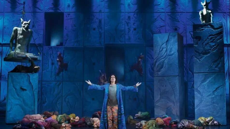 Başyapıtın Yeniden Canlandırılması: Notre Dame De Paris