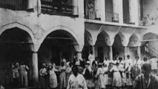 Akıl Hastaneleri ve Toplum